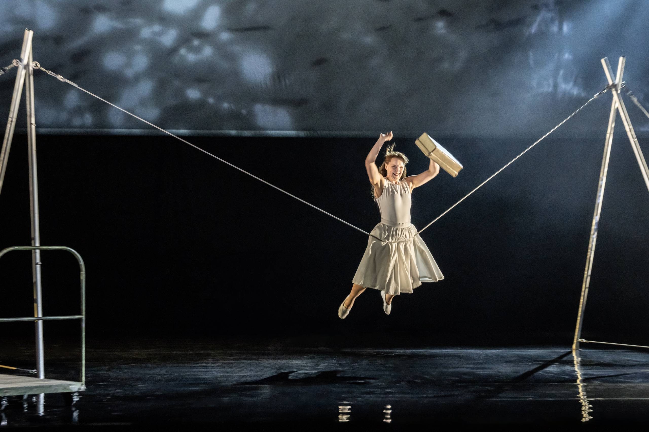 Death in Venice slack rope Daughter (Vilhelmiina Sinervo) falling on a slack rope